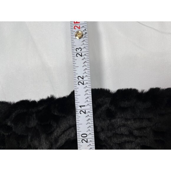 Laundry By Shelli Segal SKU 7582 Faux Fur Black Open Front Cropped Jacket Size - Picture 9 of 12